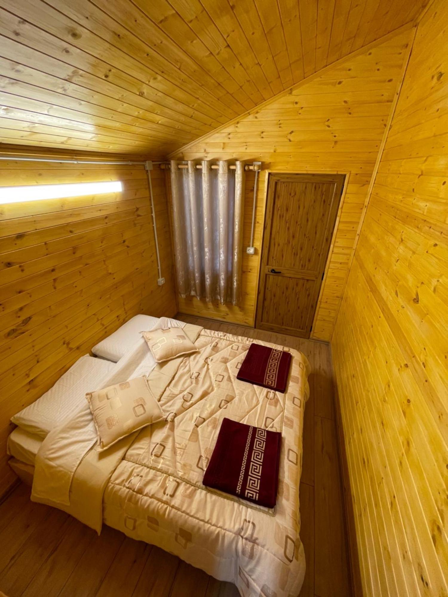 Guri I Lekes Guesthouse Moll' e Shoshit ภายนอก รูปภาพ