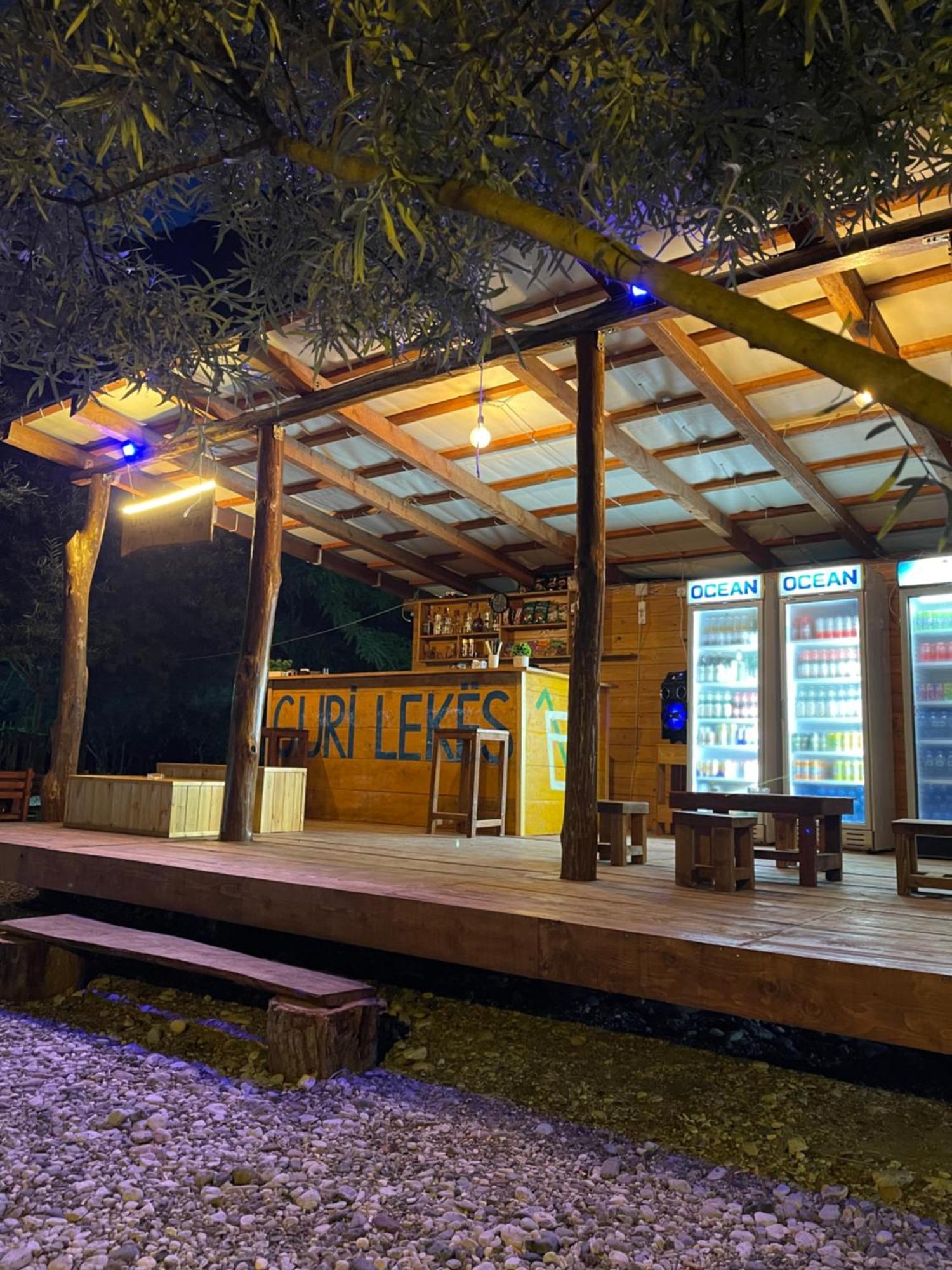 Guri I Lekes Guesthouse Moll' e Shoshit ภายนอก รูปภาพ
