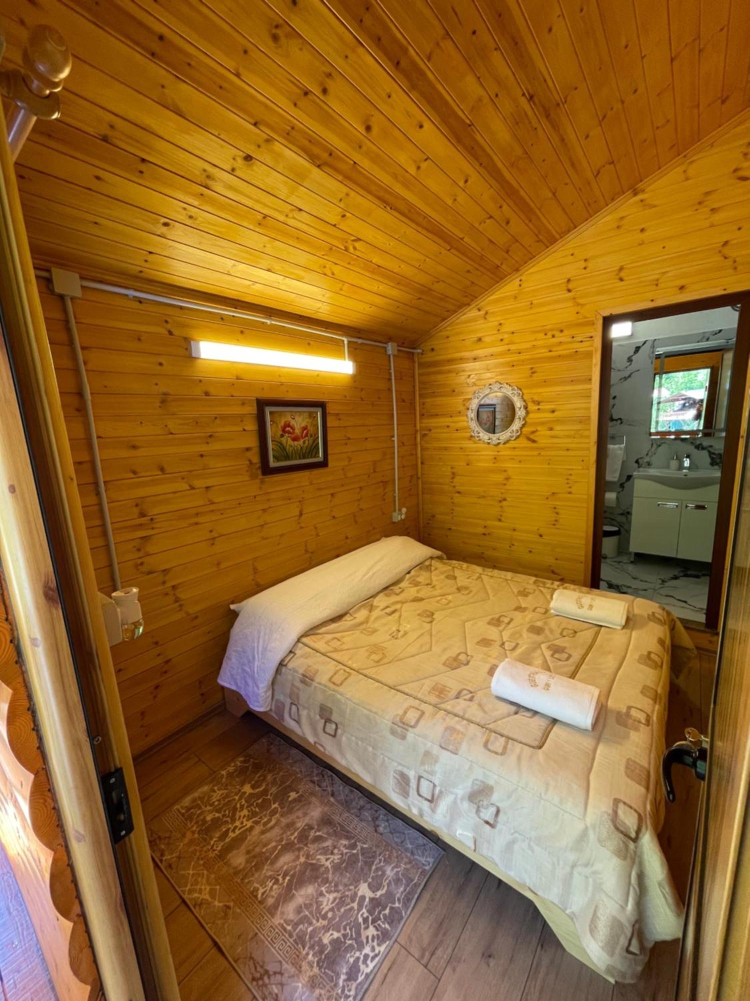 Guri I Lekes Guesthouse Moll' e Shoshit ภายนอก รูปภาพ