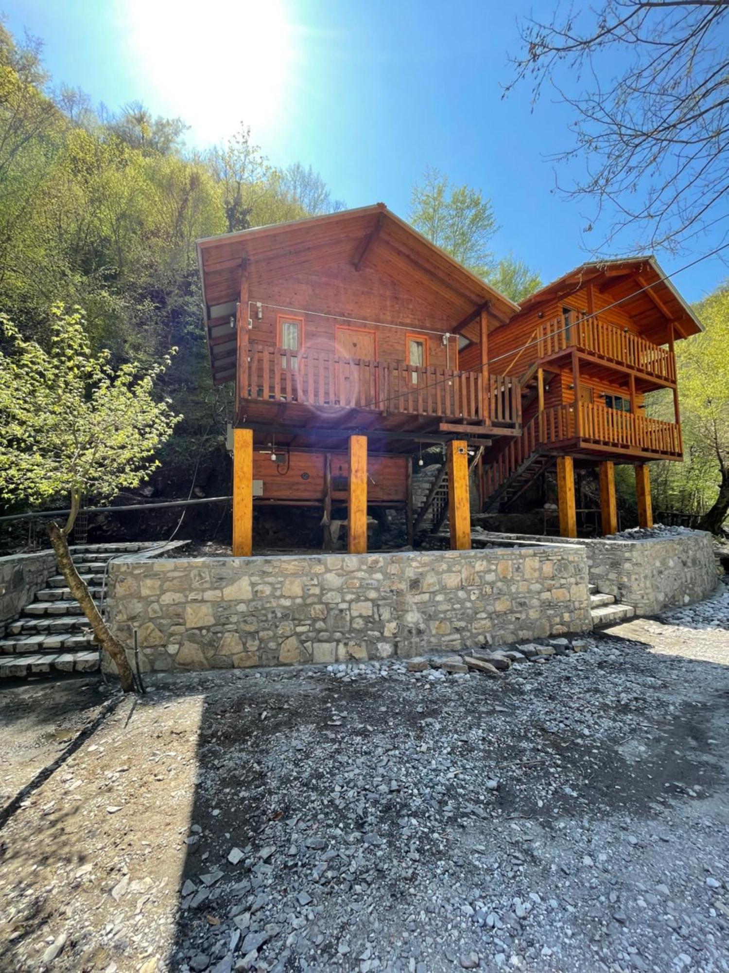 Guri I Lekes Guesthouse Moll' e Shoshit ภายนอก รูปภาพ